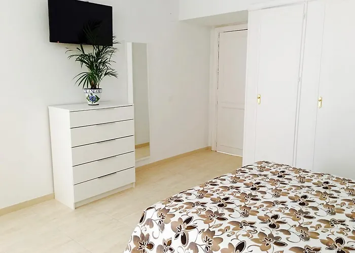 Carmen Teresa Торремолинос